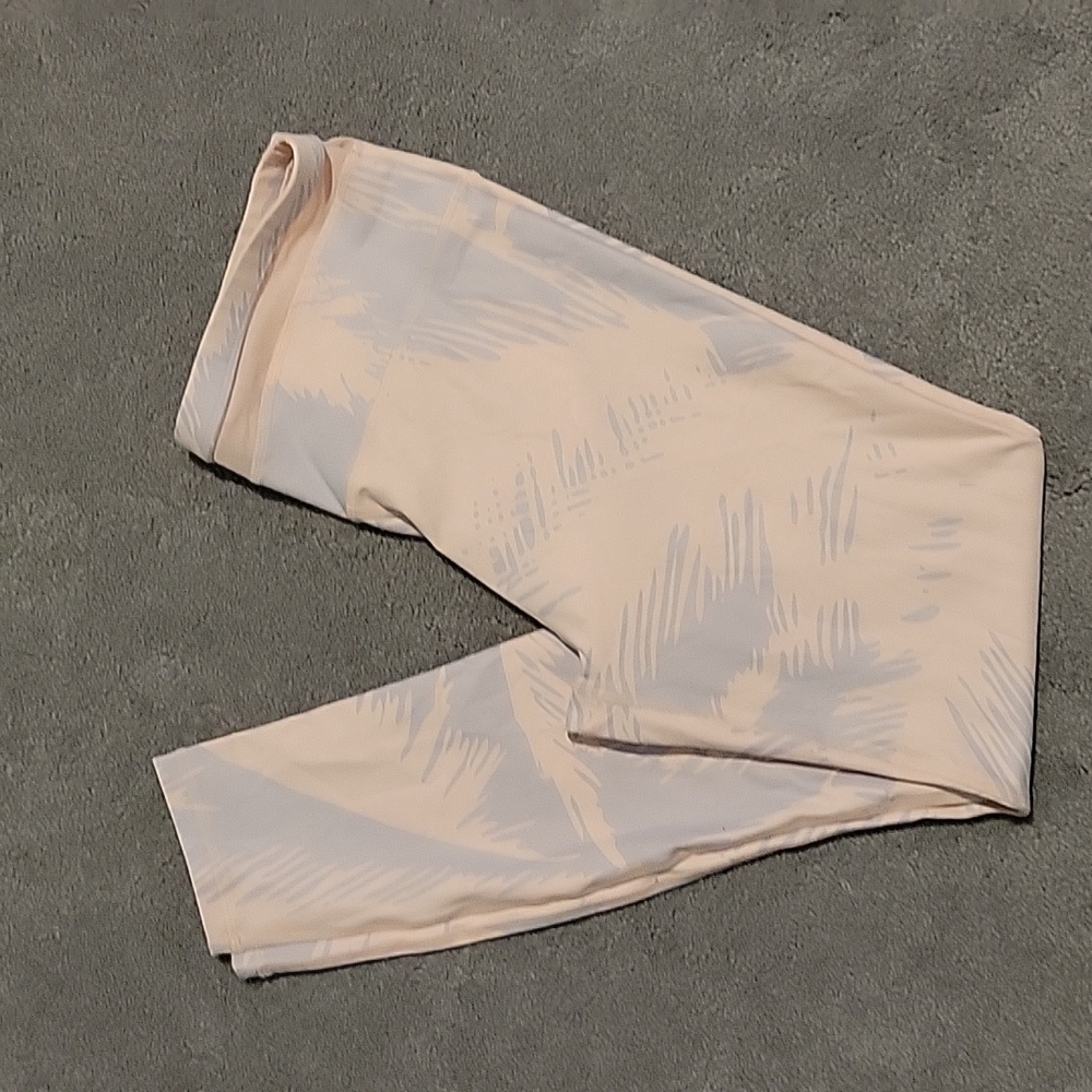 Fabletics Darby High Waisted 7/8 Leggings